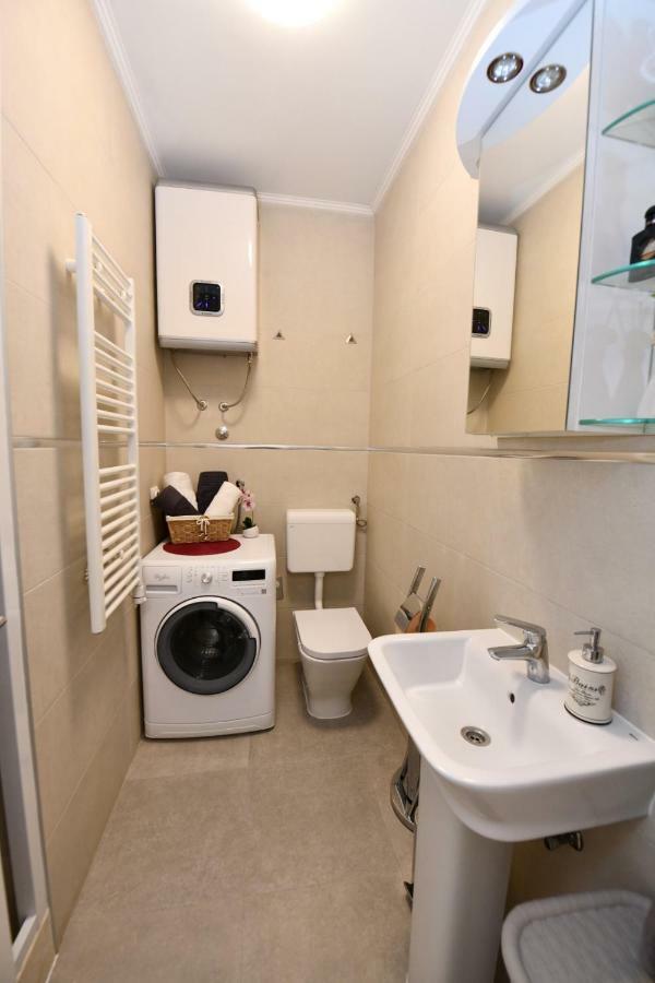 Apartment Cecilija Sinj Buitenkant foto